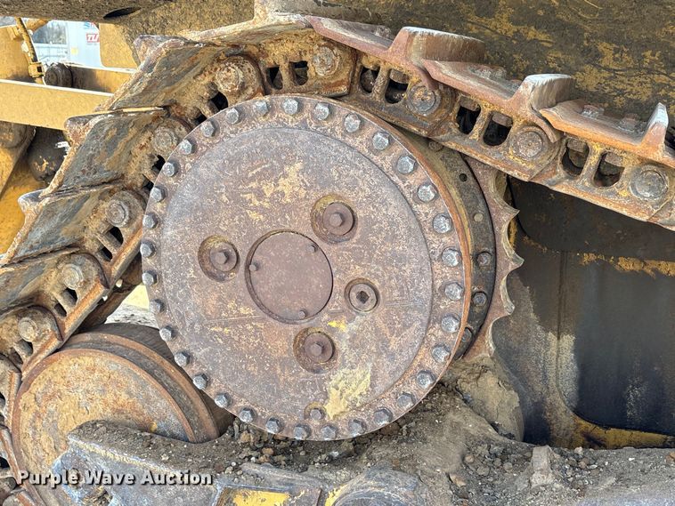 image for item YA1951 2012 Caterpillar D6T dozer