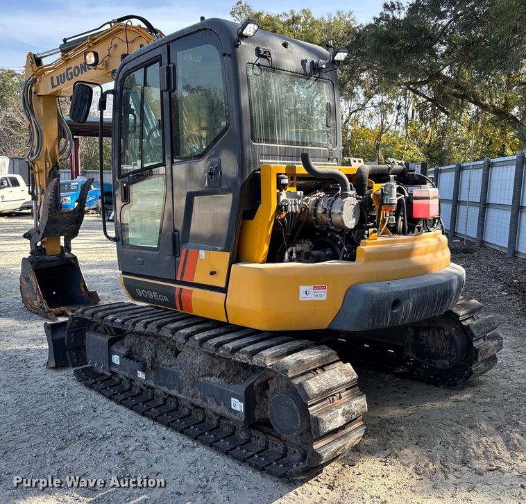 image for item YA1954 LiuGong 909ECR mini excavator