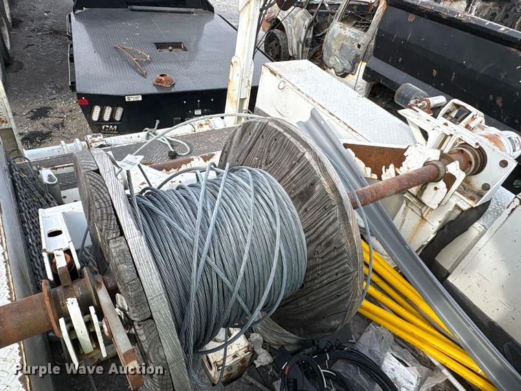 image for item YA1967 2007 Chevrolet C7500 cable placer bucket truck