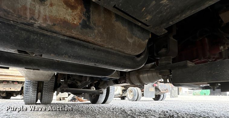 image for item YA1967 2007 Chevrolet C7500 cable placer bucket truck