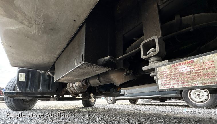 image for item YA1967 2007 Chevrolet C7500 cable placer bucket truck