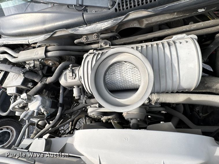 image for item YA1967 2007 Chevrolet C7500 cable placer bucket truck