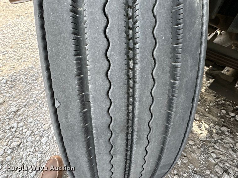 image for item YA1967 2007 Chevrolet C7500 cable placer bucket truck