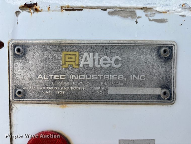 image for item YA1968 2007 Chevrolet C7500 cable placer bucket truck