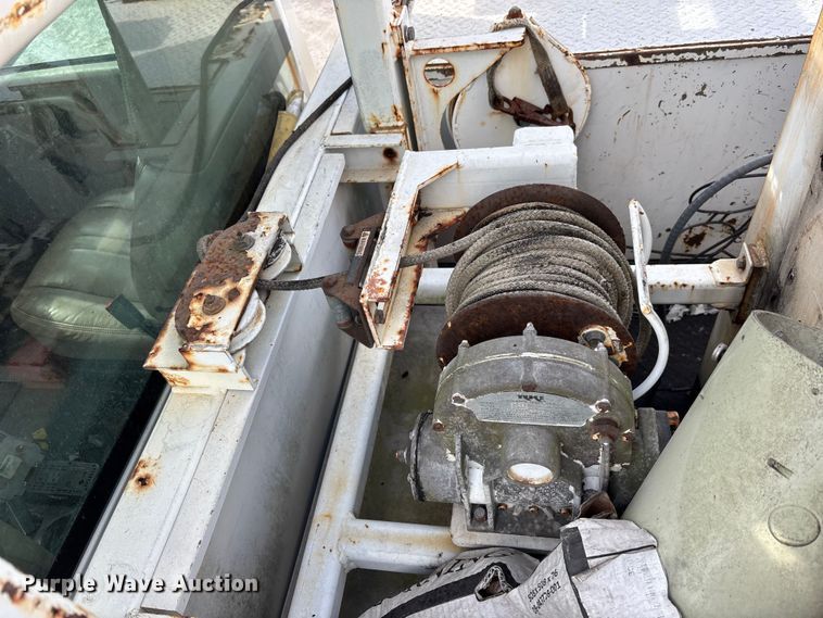image for item YA1968 2007 Chevrolet C7500 cable placer bucket truck