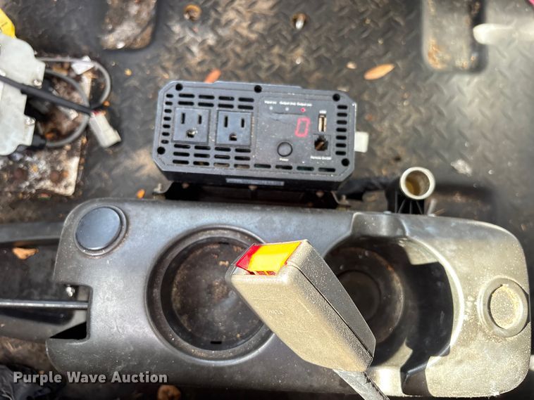 image for item YA1968 2007 Chevrolet C7500 cable placer bucket truck