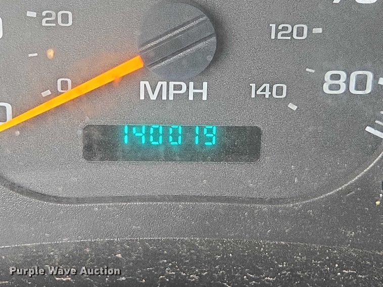 image for item YA1976 2007 Chevrolet C7500 cable placer bucket truck