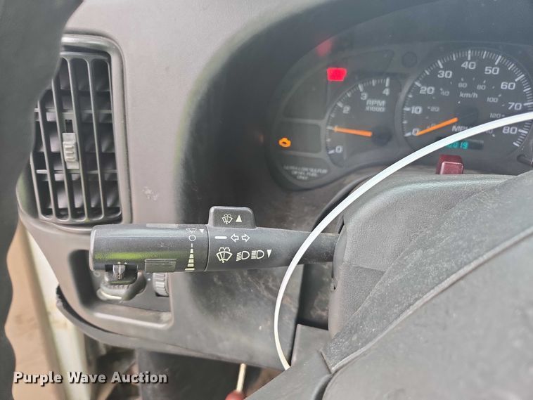 image for item YA1976 2007 Chevrolet C7500 cable placer bucket truck