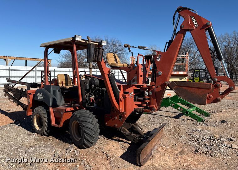 image for item YA1982 2006 Ditch Witch RT55 trencher