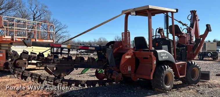 image for item YA1982 2006 Ditch Witch RT55 trencher