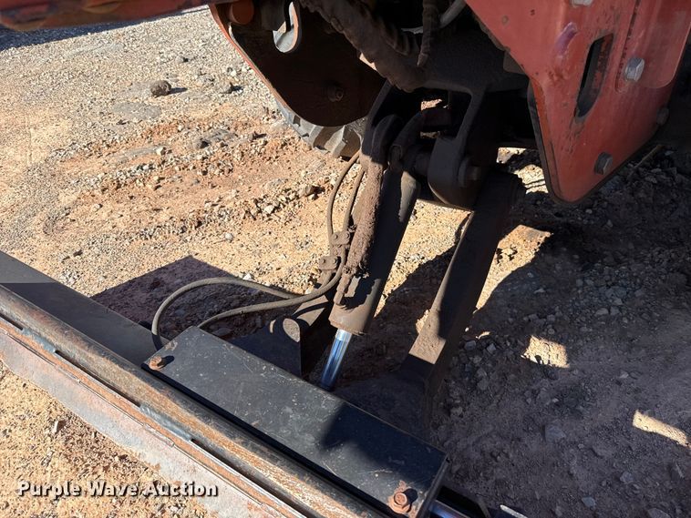 image for item YA1982 2006 Ditch Witch RT55 trencher