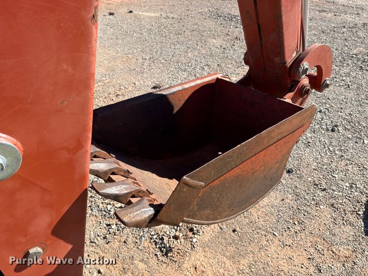 image for item YA1982 2006 Ditch Witch RT55 trencher