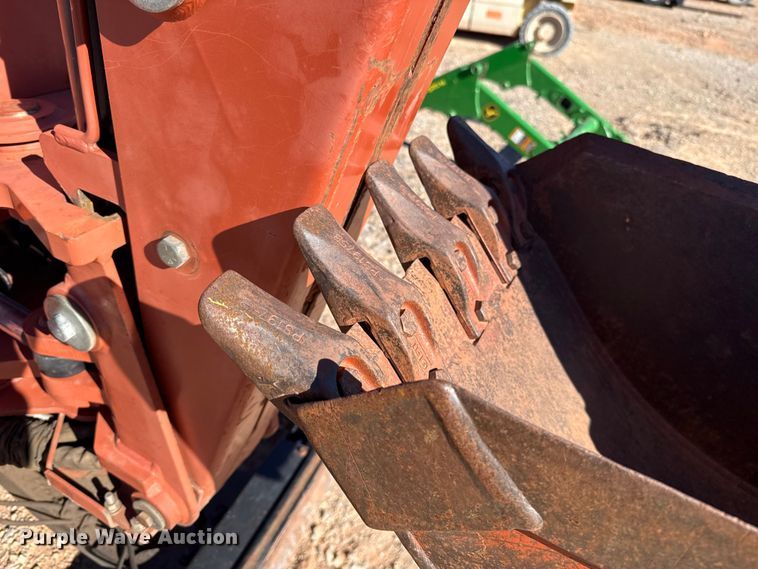 image for item YA1982 2006 Ditch Witch RT55 trencher