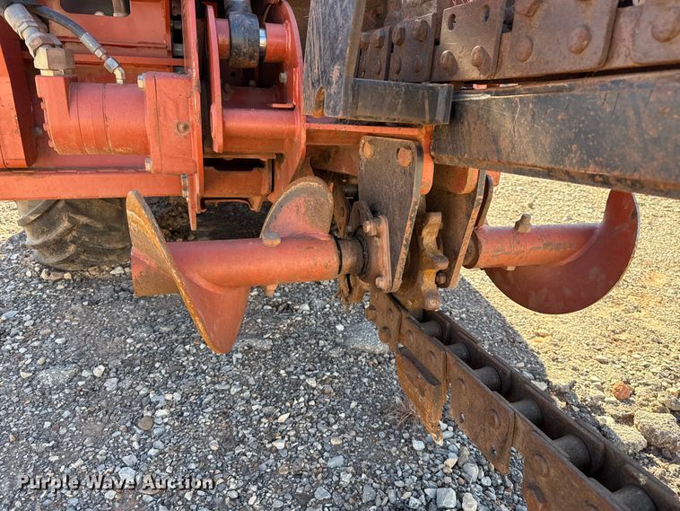 image for item YA1982 2006 Ditch Witch RT55 trencher