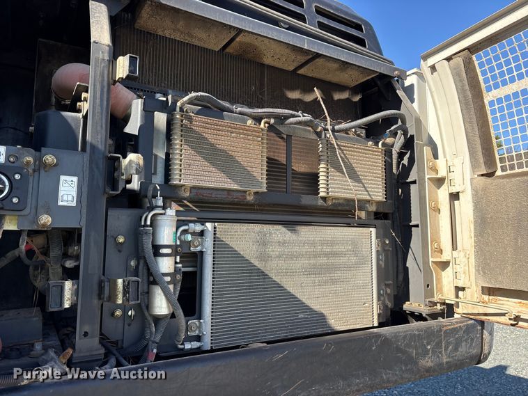 image for item YA2028 2021 Link-Belt 300X4EX excavator