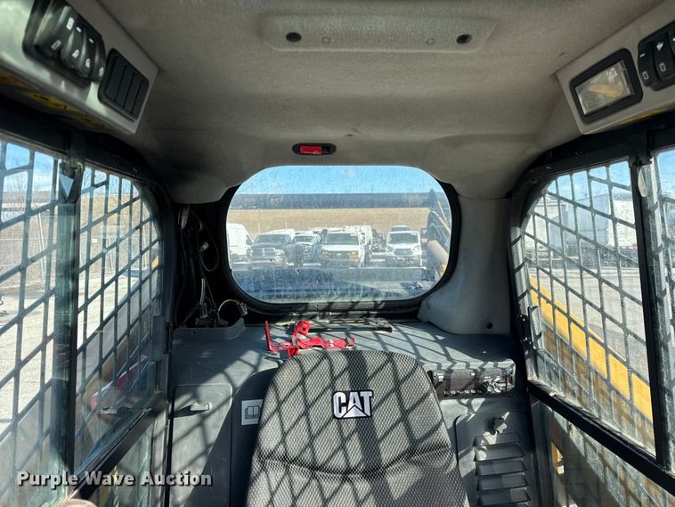 image for item YA2120 2021 Caterpillar 289D3 tracked skid steer loader