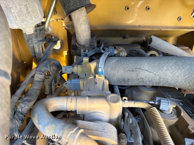 image for item YA2120 2021 Caterpillar 289D3 tracked skid steer loader