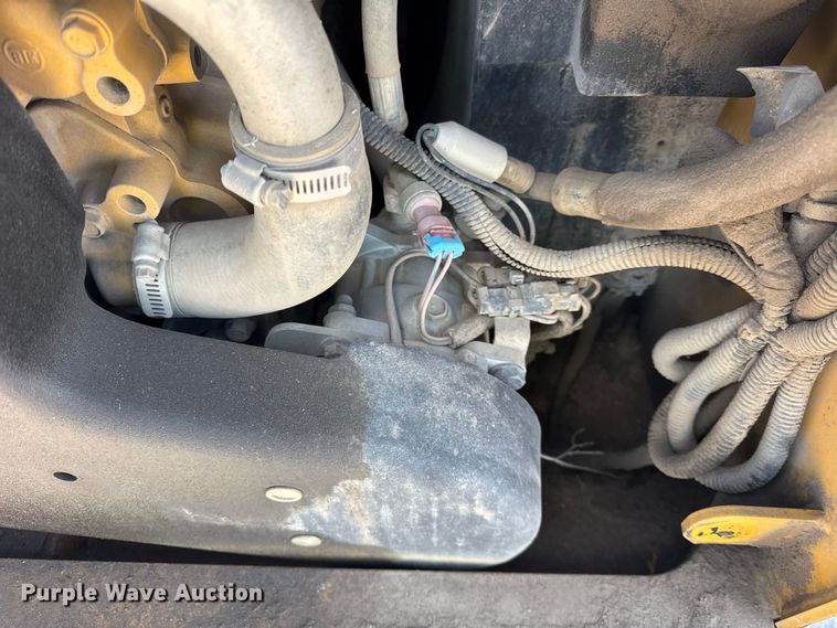 image for item YA2120 2021 Caterpillar 289D3 tracked skid steer loader