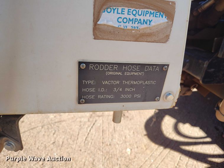 image for item BI9771 2002 International 4700 sewer jetter truck