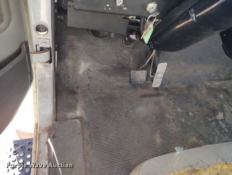 image for item BI9771 2002 International 4700 sewer jetter truck