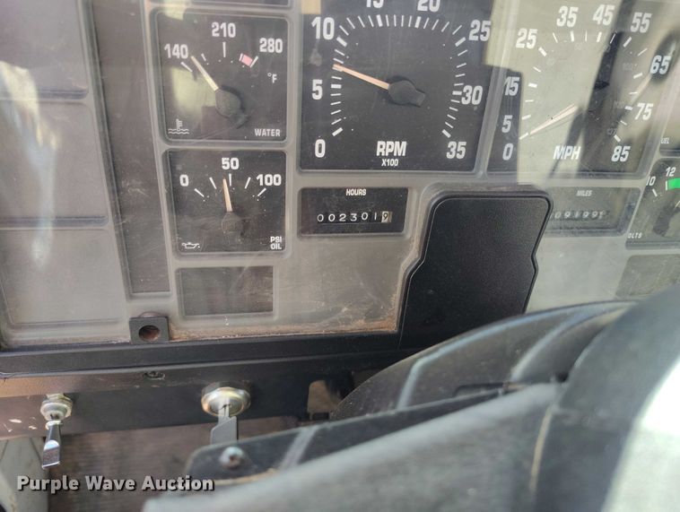 image for item BI9771 2002 International 4700 sewer jetter truck