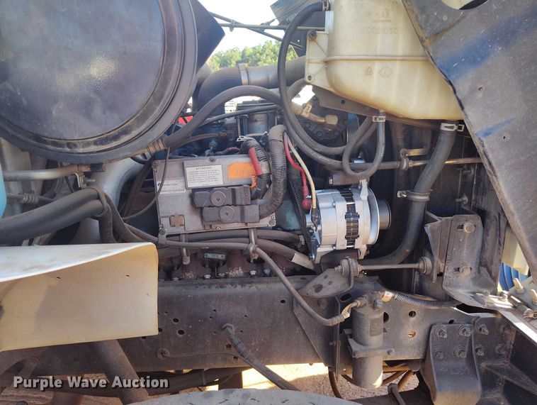 image for item BI9771 2002 International 4700 sewer jetter truck