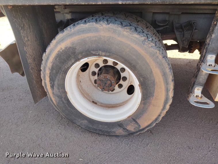 image for item BI9771 2002 International 4700 sewer jetter truck