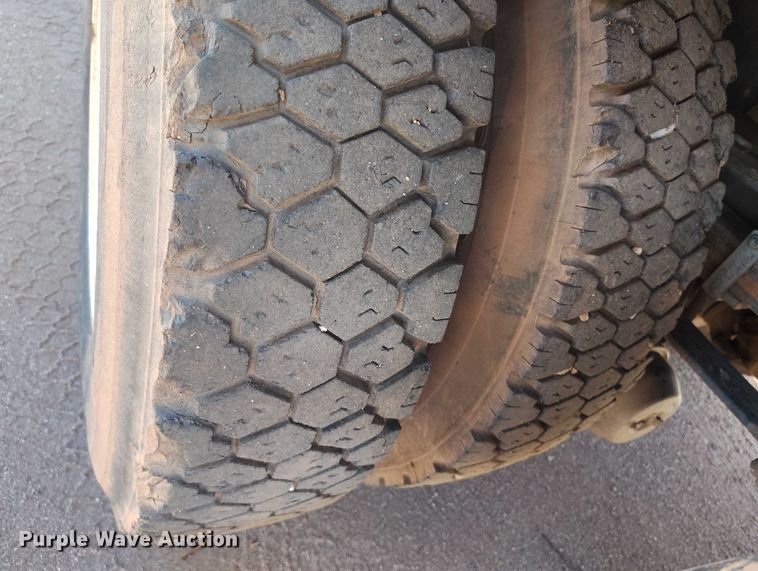 image for item BI9771 2002 International 4700 sewer jetter truck