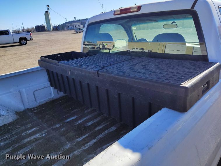 image for item DT0820 2000 Chevrolet Silverado 1500 pickup truck