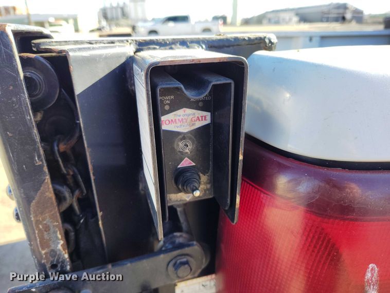 image for item DT0820 2000 Chevrolet Silverado 1500 pickup truck