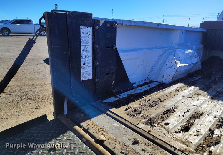 image for item DT0820 2000 Chevrolet Silverado 1500 pickup truck