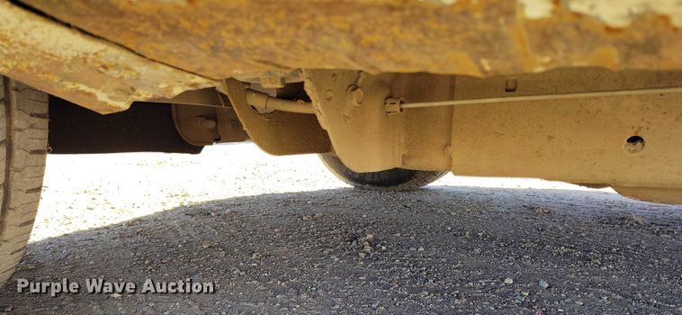 image for item DT0820 2000 Chevrolet Silverado 1500 pickup truck