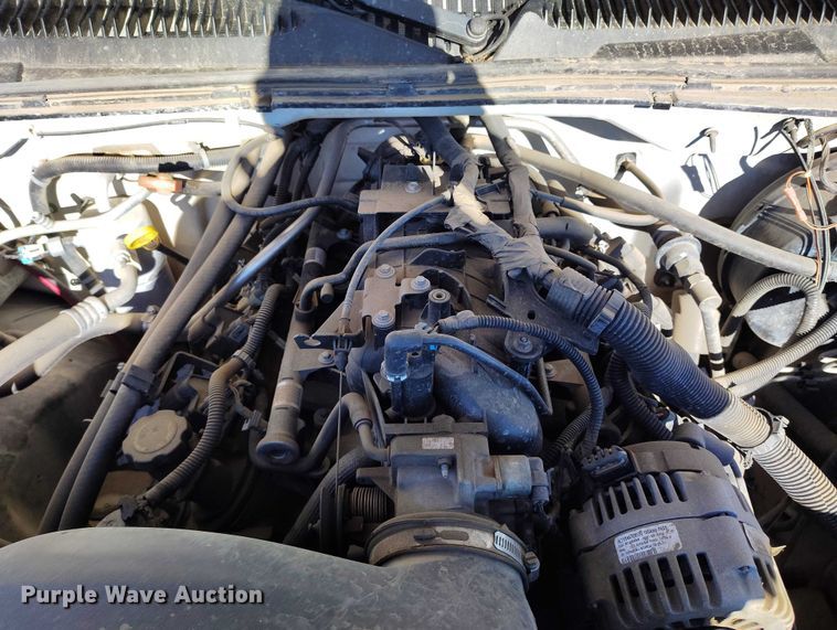 image for item DT0820 2000 Chevrolet Silverado 1500 pickup truck