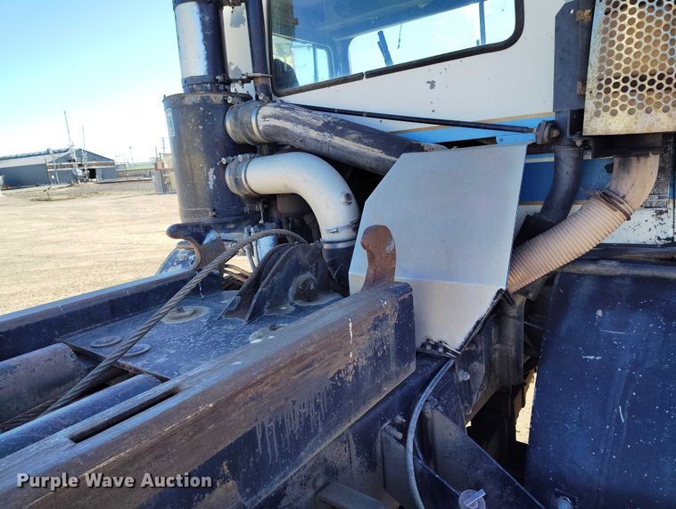 image for item DT0823 1987 Mack MR688S roll-off container truck