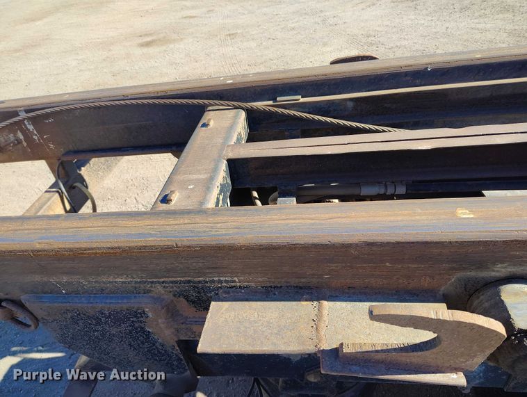 image for item DT0823 1987 Mack MR688S roll-off container truck