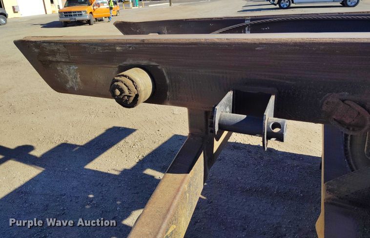 image for item DT0823 1987 Mack MR688S roll-off container truck