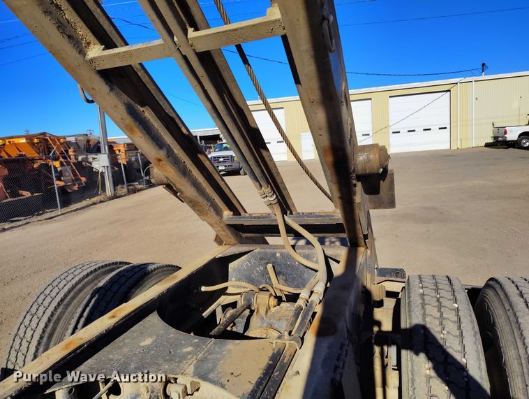 image for item DT0823 1987 Mack MR688S roll-off container truck