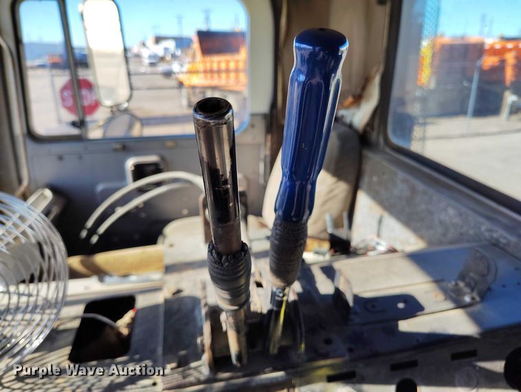 image for item DT0823 1987 Mack MR688S roll-off container truck