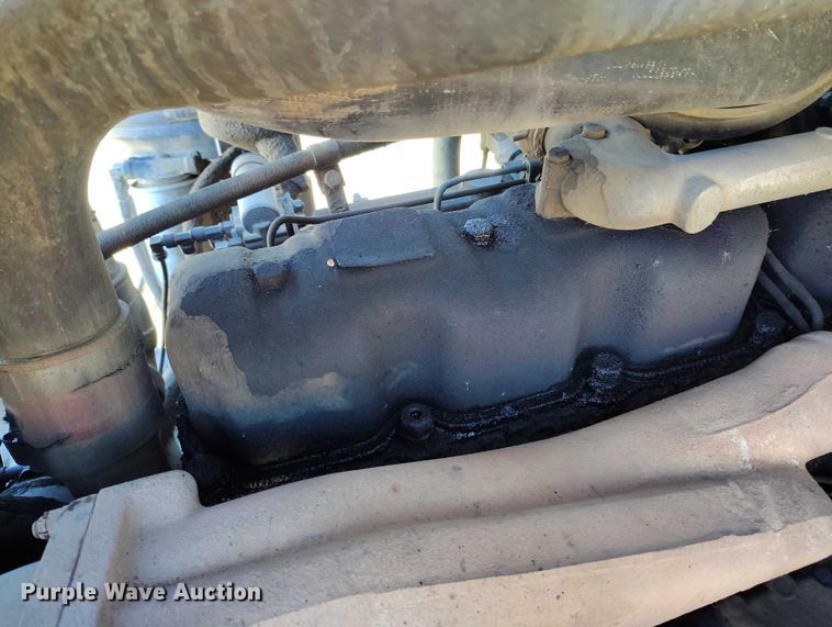 image for item DT0823 1987 Mack MR688S roll-off container truck