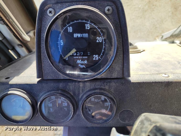 image for item DT0823 1987 Mack MR688S roll-off container truck