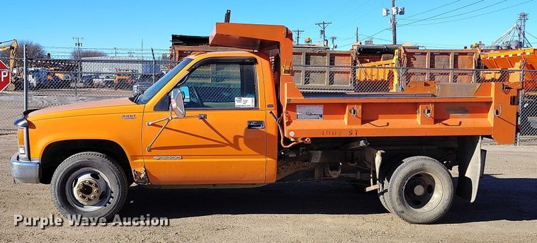 image for item DT0824 1997 Chevrolet C3500 dump bed pickup truck