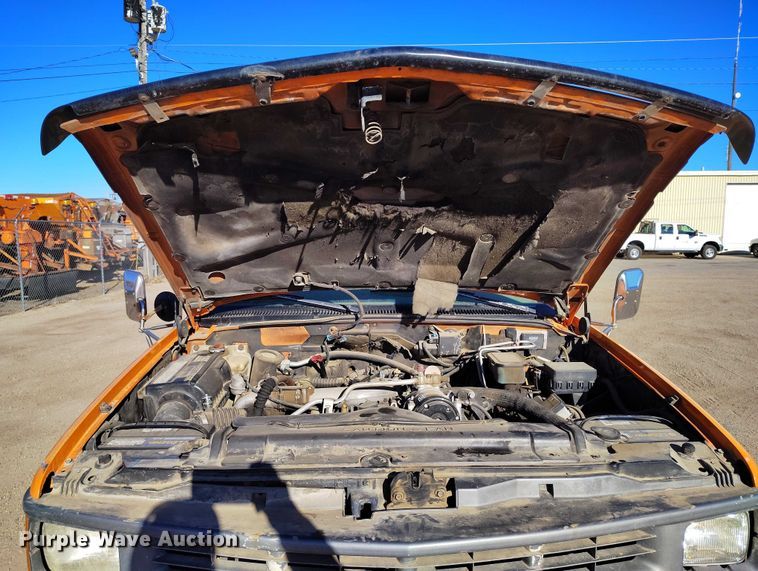 image for item DT0824 1997 Chevrolet C3500 dump bed pickup truck