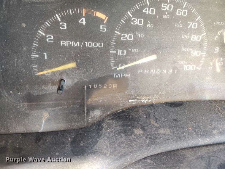 image for item DT0825 1995 Chevrolet C3500 dump bed pickup truck