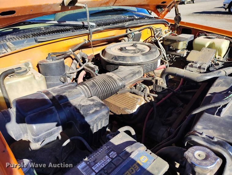 image for item DT0825 1995 Chevrolet C3500 dump bed pickup truck