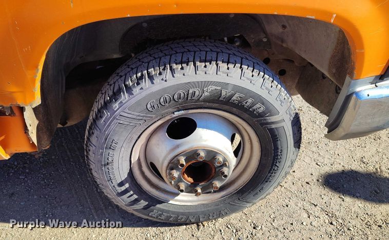 image for item DT0825 1995 Chevrolet C3500 dump bed pickup truck