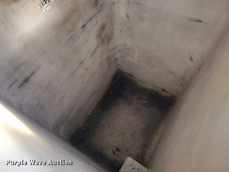 image for item DT0826 2006 Ford F550 Super Duty bucket truck