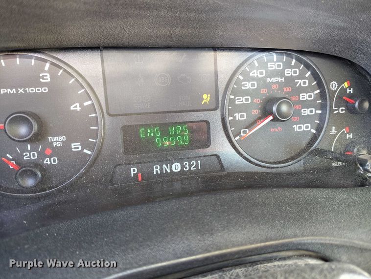 image for item DT0826 2006 Ford F550 Super Duty bucket truck