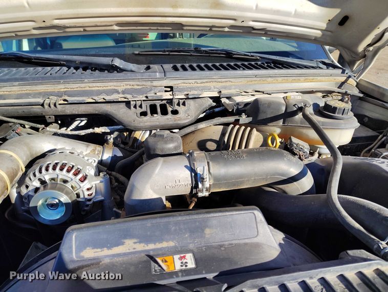 image for item DT0826 2006 Ford F550 Super Duty bucket truck