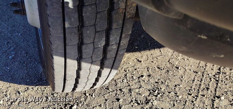 image for item DT0826 2006 Ford F550 Super Duty bucket truck