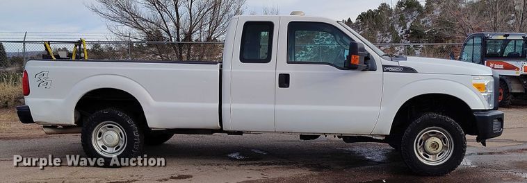 image for item DT0846 2016 Ford F250 Super Duty XL Ext. Cab pickup truck